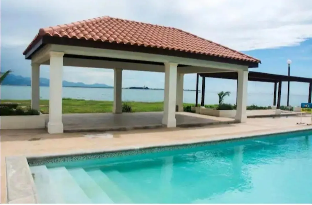 Impeccable 2-Br Apartment-Ornella Villa At Bayfront Villa Portmore