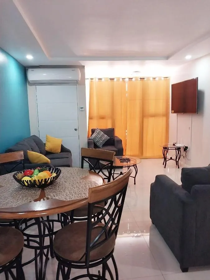 Apartment Impeccable 2-Br Apartment-Ornella Villa At Bayfront Villa Portmore